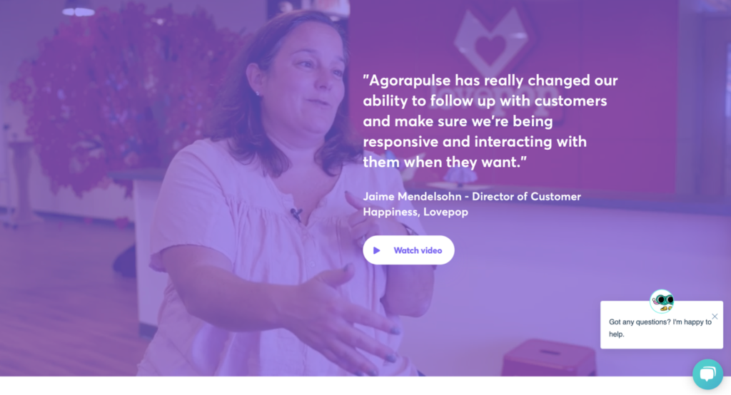 AgoraPulse's landing page has a CTA to watch a customer testimonial video.